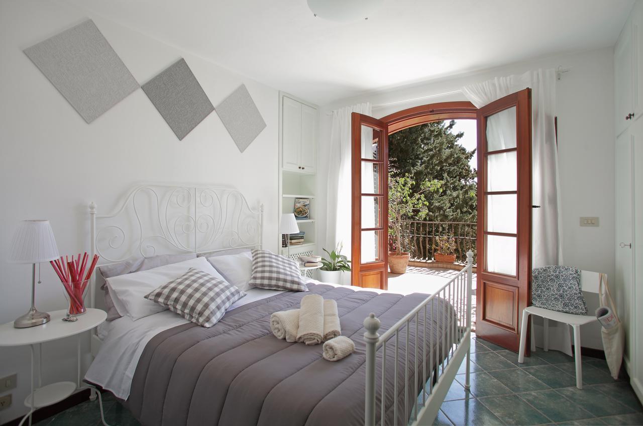 Bed and Breakfast Residenza Terrazze Sul Mare à Santa Flavia Extérieur photo