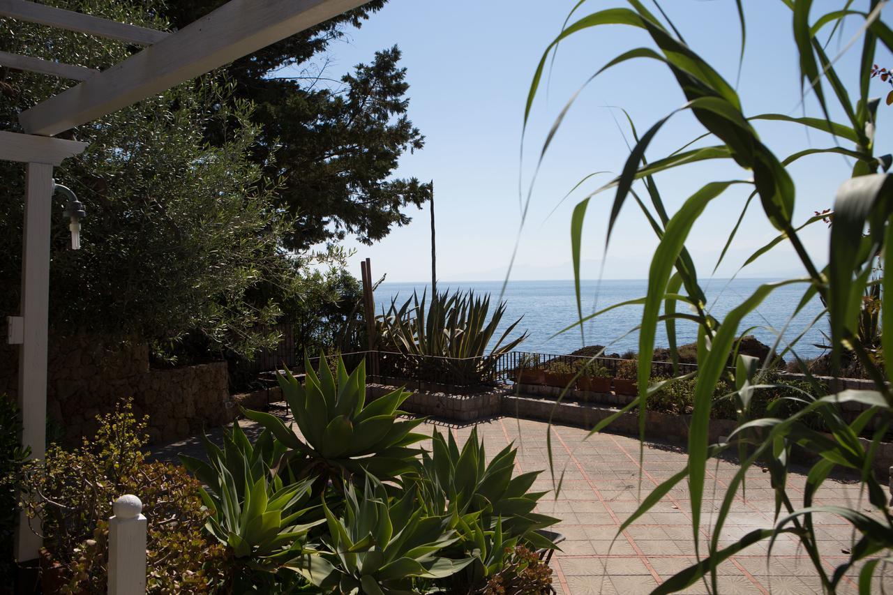 Bed and Breakfast Residenza Terrazze Sul Mare à Santa Flavia Extérieur photo