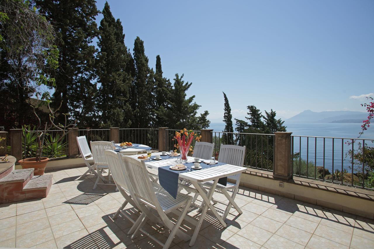 Bed and Breakfast Residenza Terrazze Sul Mare à Santa Flavia Extérieur photo